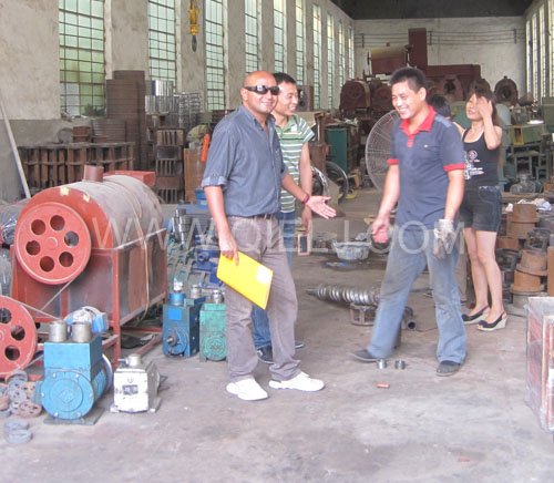 2011年7月25日，外國友人參觀考察我公司！明經(jīng)理等接待并陪同參觀！(圖8)